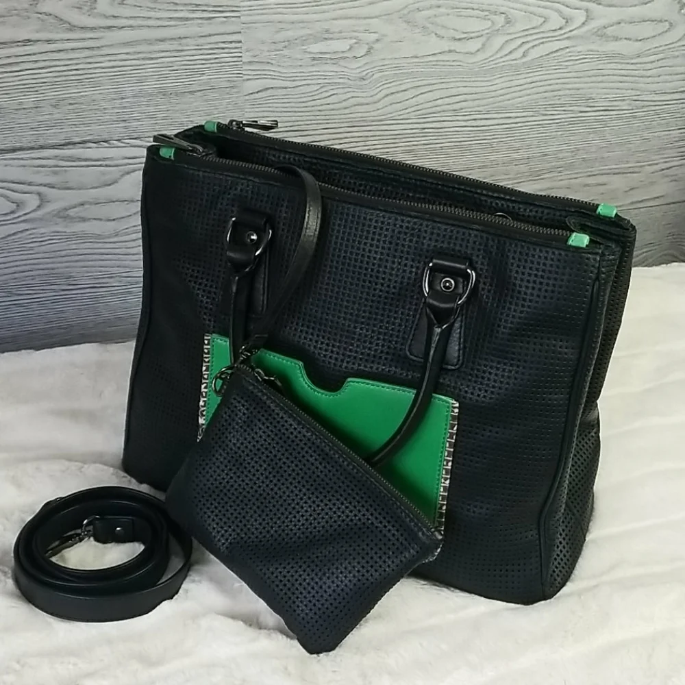 HAYDEN HARNETT // ltd ed ultra-chic 2 piece leather bag & mini clutch - Picture 14 of 16